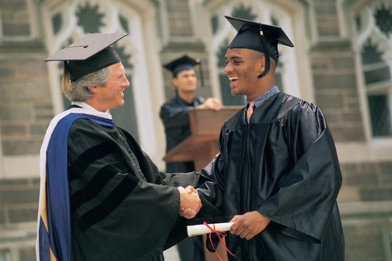 Finding the Right Graduation Gift for your Graduate